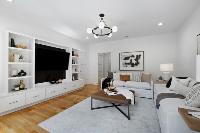 4024 General Bate Dr, Nashville, TN 37204