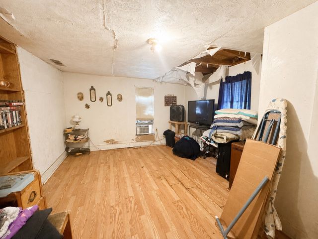 601 SW 2nd Street, Kerens, TX 75144