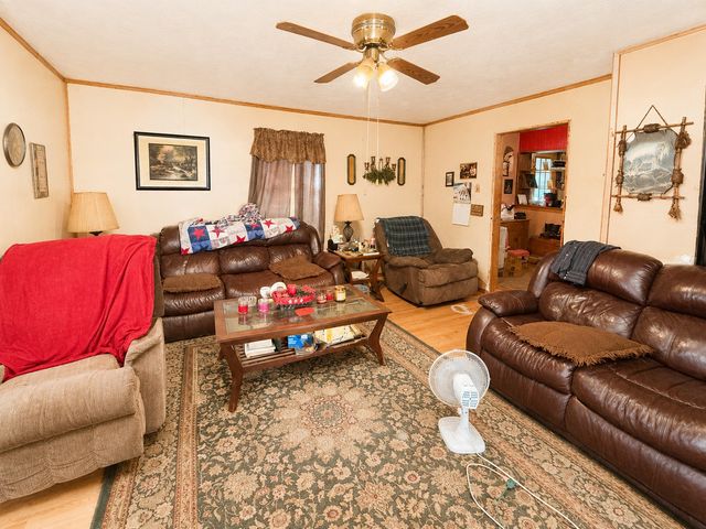 601 SW 2nd Street, Kerens, TX 75144