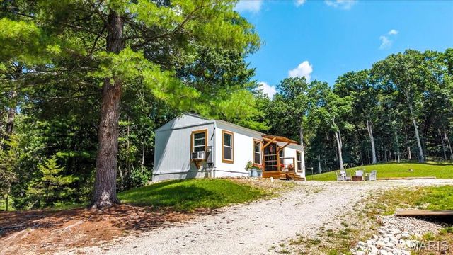 3200 Mossy Ridge Way, Pacific, MO 63069