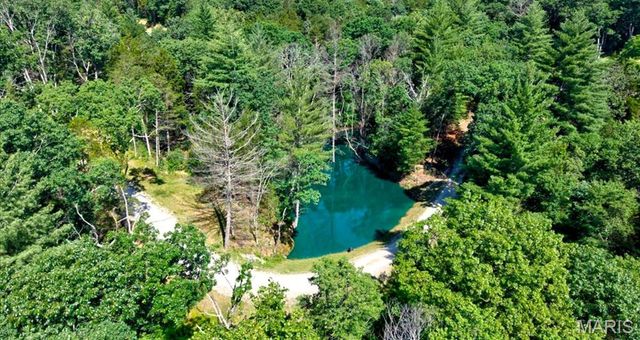 3200 Mossy Ridge Way, Pacific, MO 63069