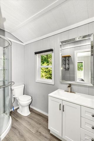 3200 Mossy Ridge Way, Pacific, MO 63069