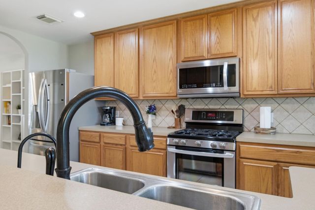 2835 Wild Oak Park Drive, Conroe, TX 77385
