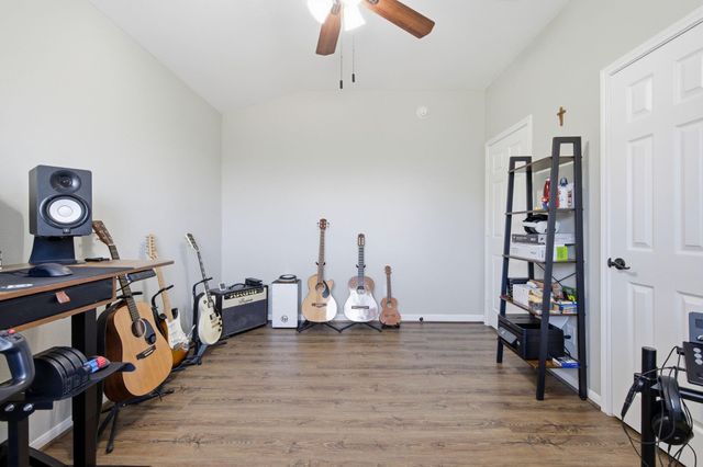 2835 Wild Oak Park Drive, Conroe, TX 77385