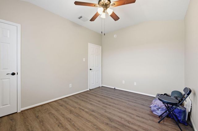 2835 Wild Oak Park Drive, Conroe, TX 77385