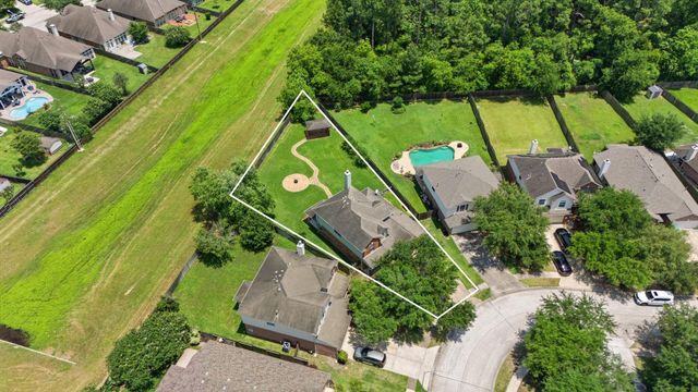 2835 Wild Oak Park Drive, Conroe, TX 77385