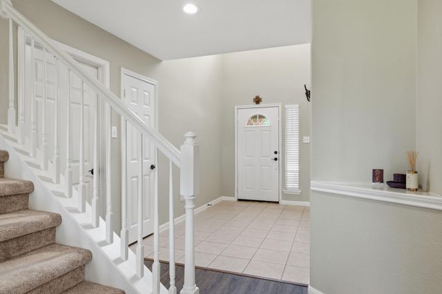 2835 Wild Oak Park Drive, Conroe, TX 77385