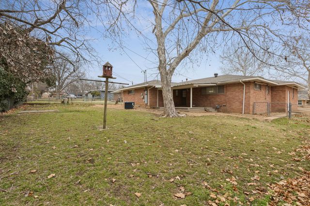 1407 Robin Drive, Sherman, TX 75092