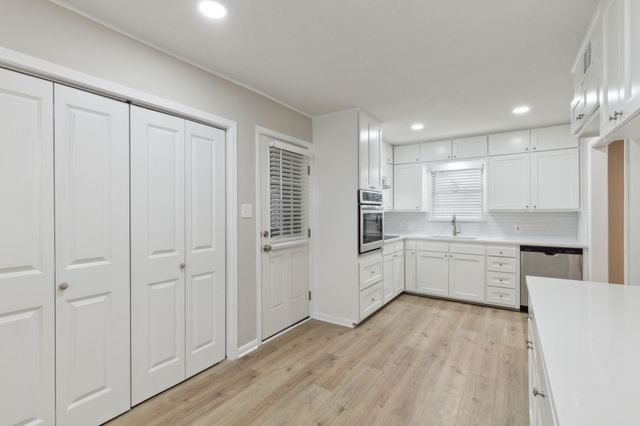 1407 Robin Drive, Sherman, TX 75092