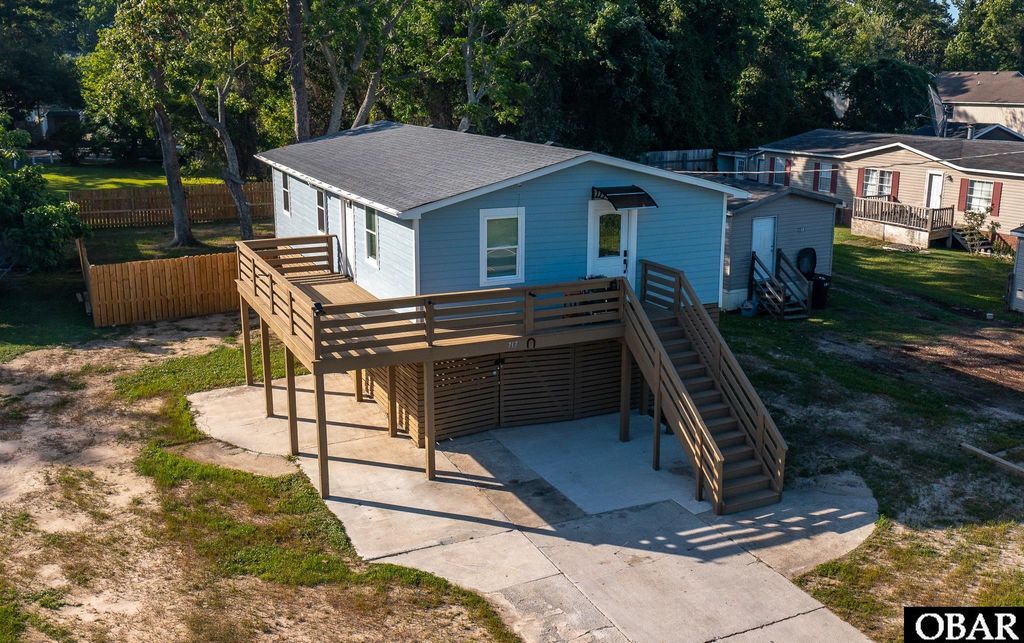 Image 1 of property listing at 717 Fernando Street lot 3, Manteo, NC 27954