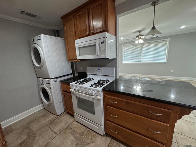 584 Jennifer Jean Dr, Baton Rouge, LA 70808