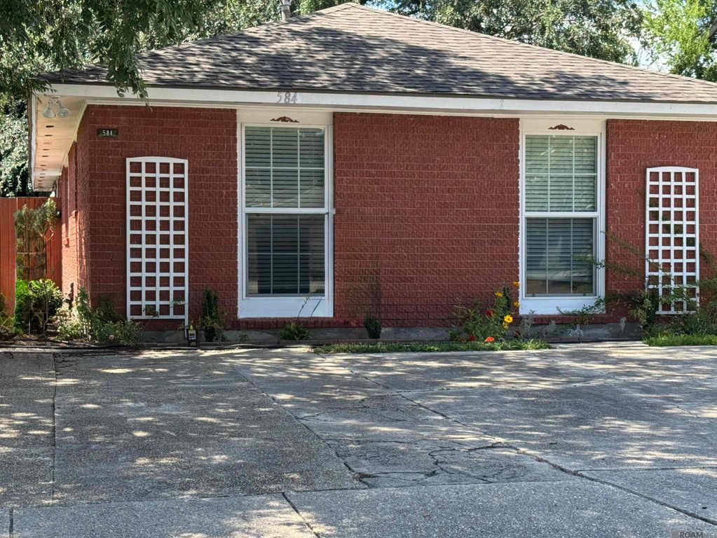584 Jennifer Jean Dr, Baton Rouge, LA 70808