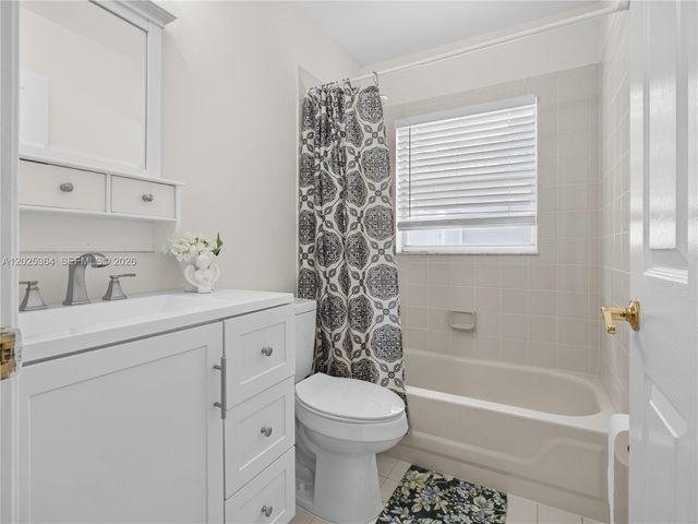 16543 NW 5th Court, Pembroke Pines, FL 33028