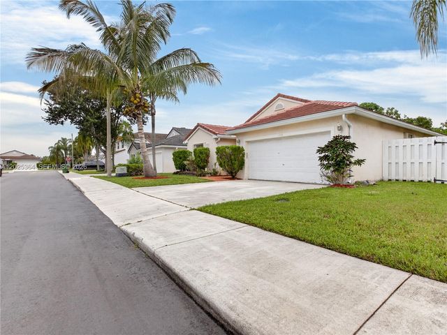 16543 NW 5th Court, Pembroke Pines, FL 33028