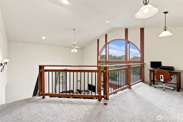 400 SE Dogwood Road, Port Orchard, WA 98367