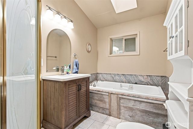 400 SE Dogwood Road, Port Orchard, WA 98367