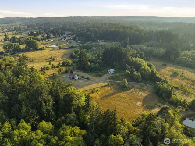 400 SE Dogwood Road, Port Orchard, WA 98367