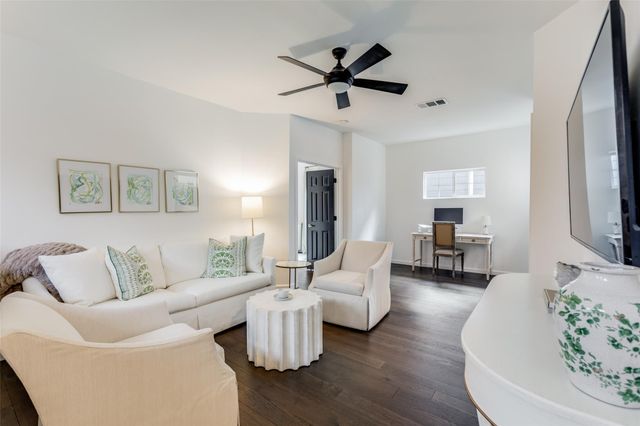 411 W Saint Elmo RD 35, Austin, TX 78745