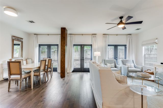 411 W Saint Elmo RD 35, Austin, TX 78745