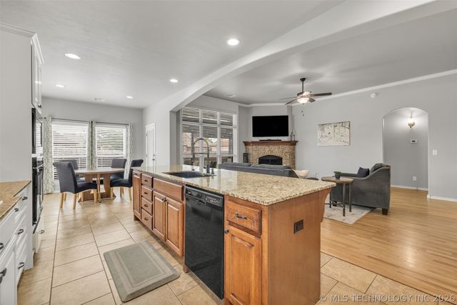 9407 N 96th East Avenue, Owasso, OK 74055