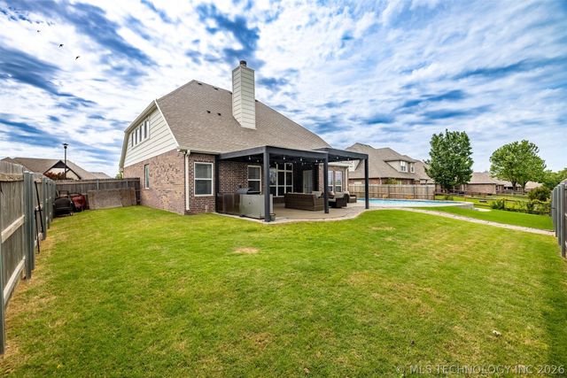 9407 N 96th East Avenue, Owasso, OK 74055