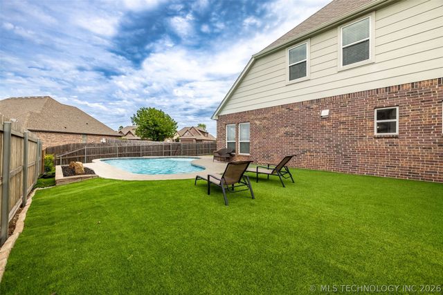 9407 N 96th East Avenue, Owasso, OK 74055