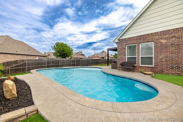 9407 N 96th East Avenue, Owasso, OK 74055