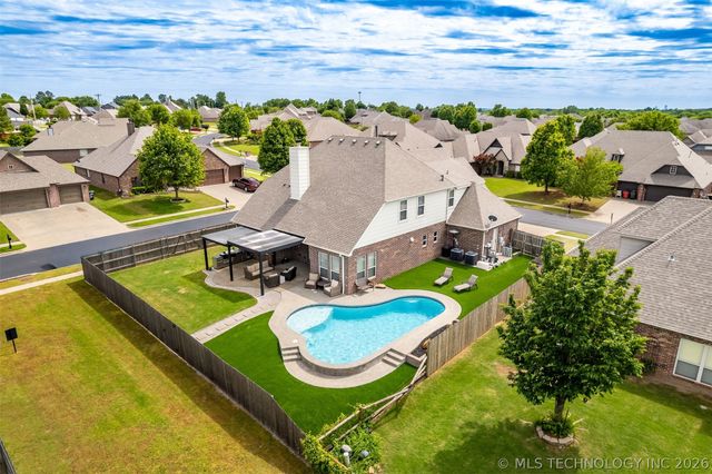 9407 N 96th East Avenue, Owasso, OK 74055
