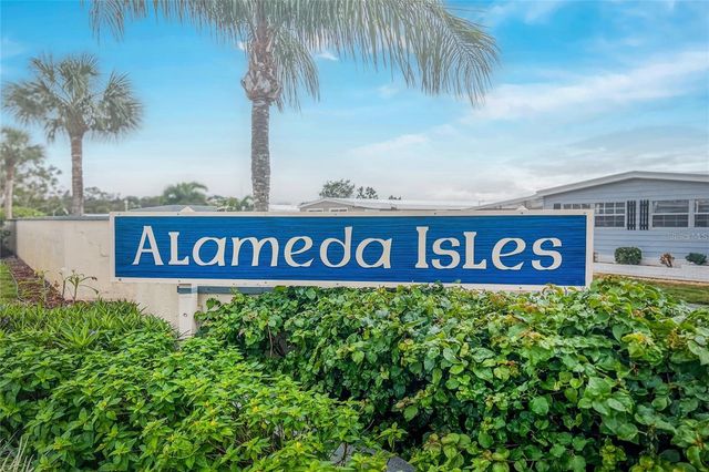 16 N GRANADA PLAZA, Englewood, FL 34223