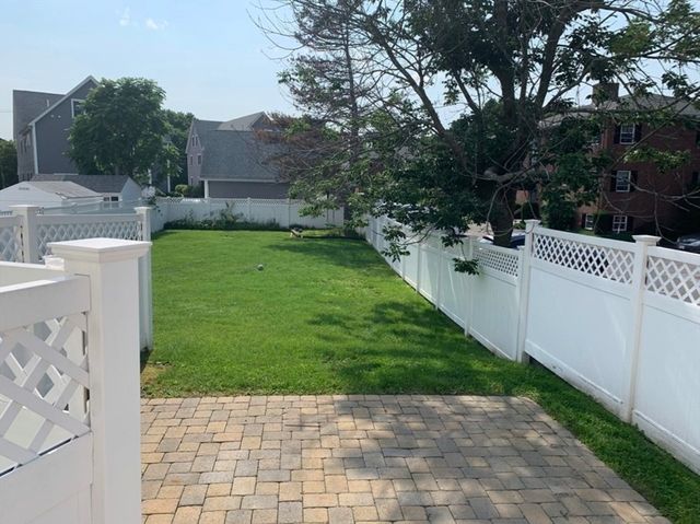 109 Farwell St 109, Newton, MA 02460