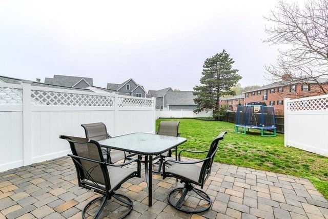 109 Farwell St 109, Newton, MA 02460