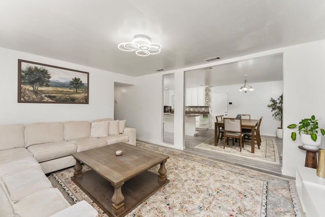 2212 Cervantes Dr, Rancho Cordova, CA 95670