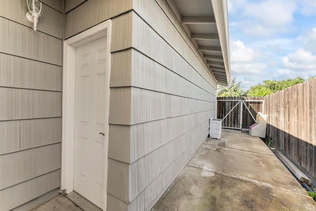 2212 Cervantes Dr, Rancho Cordova, CA 95670