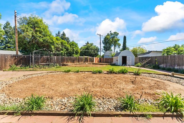 2212 Cervantes Dr, Rancho Cordova, CA 95670