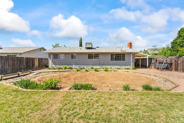 2212 Cervantes Dr, Rancho Cordova, CA 95670