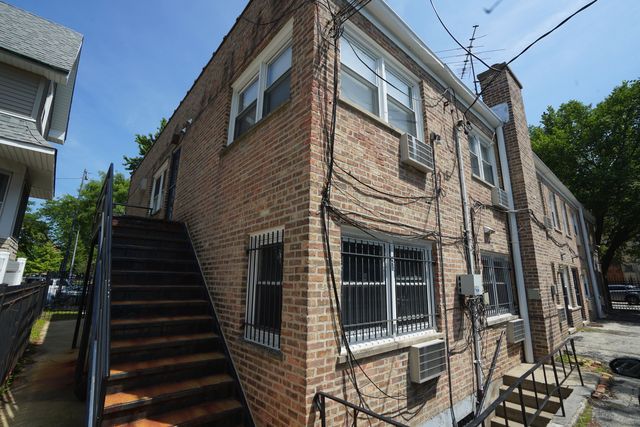 4700 N Ashland Avenue 1, Chicago, IL 60640