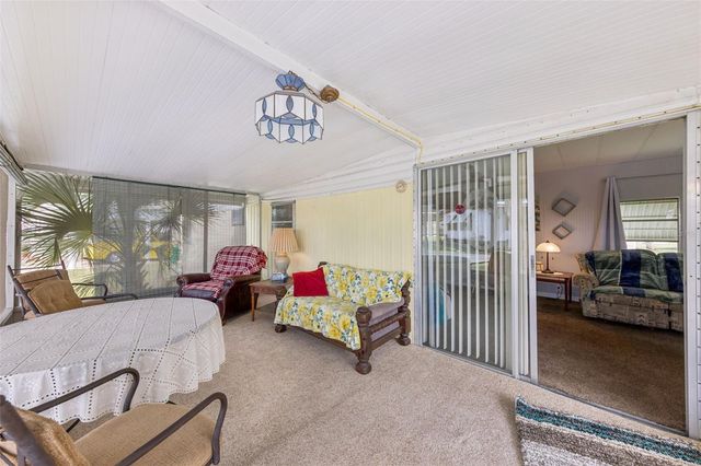 77 WILDWOOD LANE, Eustis, FL 32726