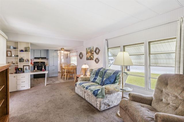 77 WILDWOOD LANE, Eustis, FL 32726