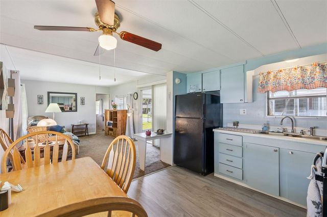 77 WILDWOOD LANE, Eustis, FL 32726