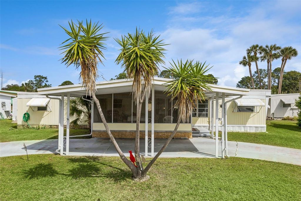 77 WILDWOOD LANE, Eustis, FL 32726