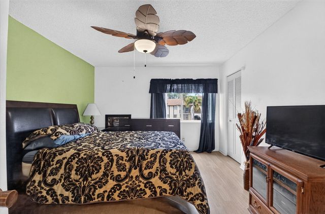 5931 Whispering Pine Way D-2, Greenacres, FL 33463