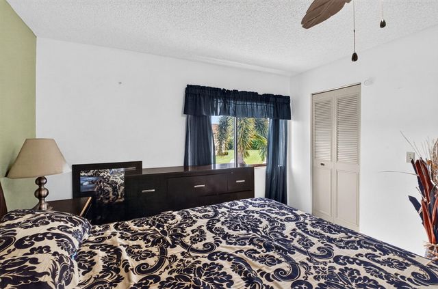 5931 Whispering Pine Way D-2, Greenacres, FL 33463
