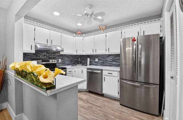 5931 Whispering Pine Way D-2, Greenacres, FL 33463