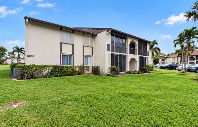 5931 Whispering Pine Way D-2, Greenacres, FL 33463