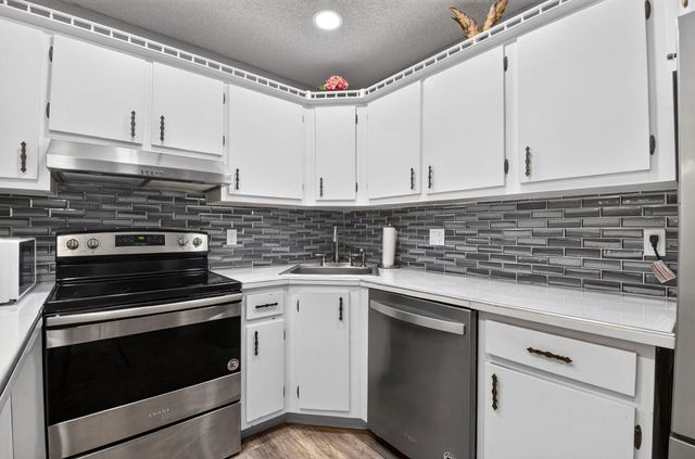 5931 Whispering Pine Way D-2, Greenacres, FL 33463