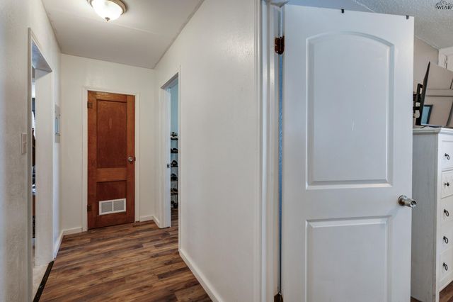 511 TIDAL STREET, Burkburnett, TX 76354