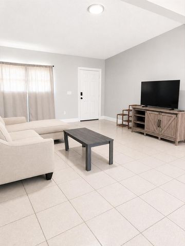 468 N 53rd Dr Drive N, West Palm Beach, FL 33415