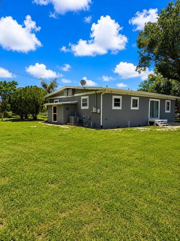 468 N 53rd Dr Drive N, West Palm Beach, FL 33415