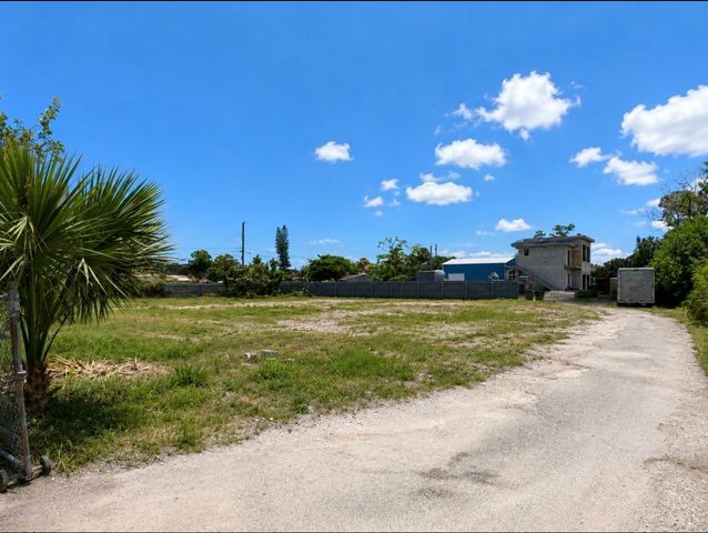 468 N 53rd Dr Drive N, West Palm Beach, FL 33415