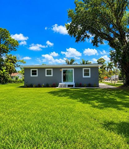 468 N 53rd Dr Drive N, West Palm Beach, FL 33415